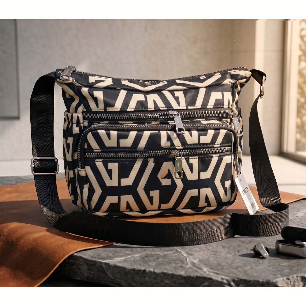Royal Divine handbag