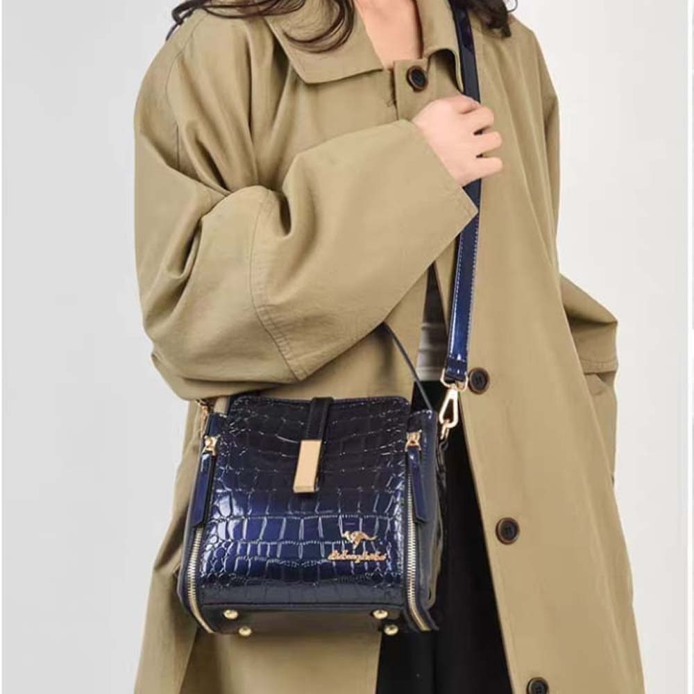 Feminia Amaze Handbag