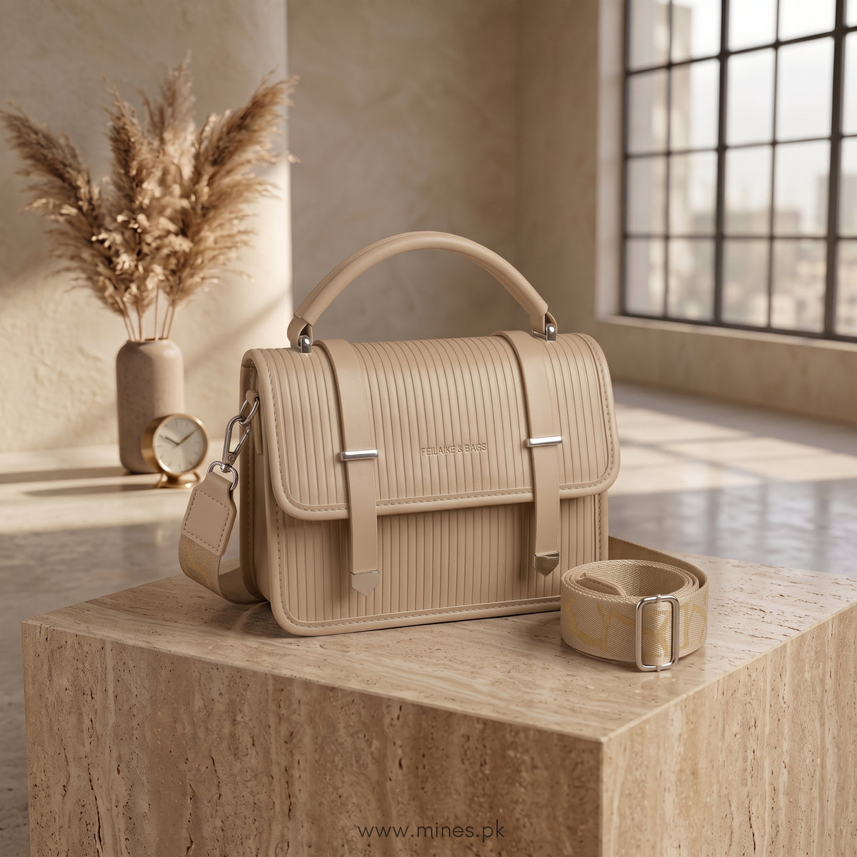 Flare Deluxe handbag