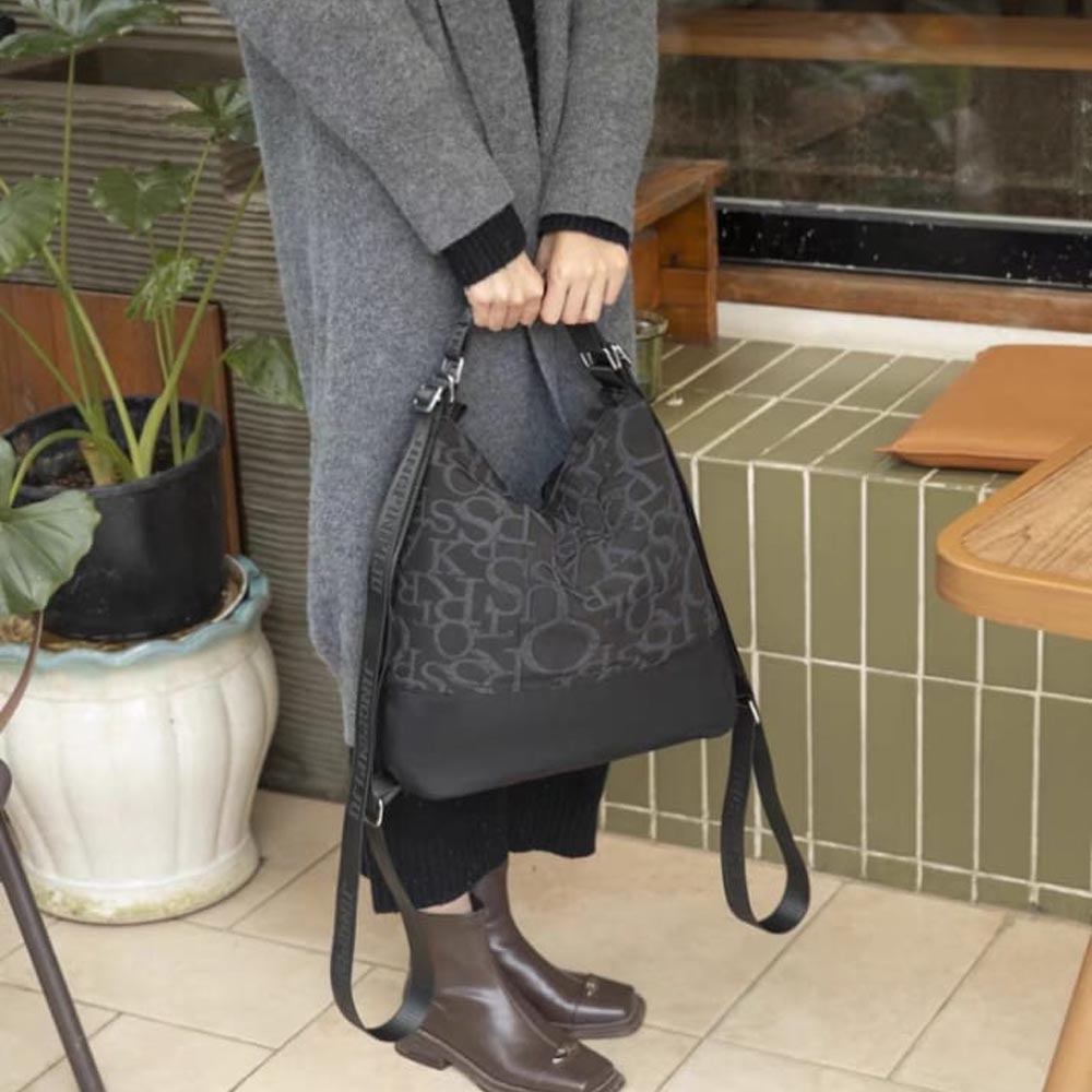 Magmore Classic Convertible Handbag