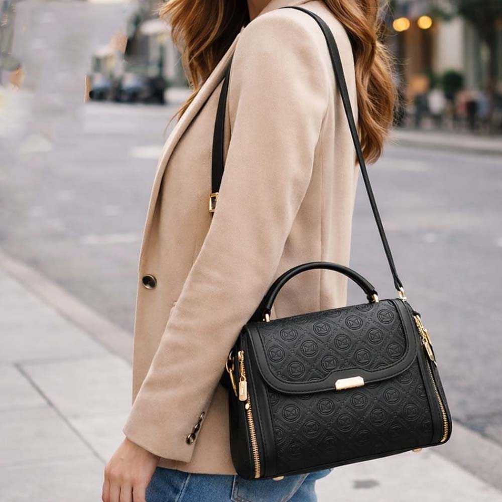 Magnus Divine Handbag