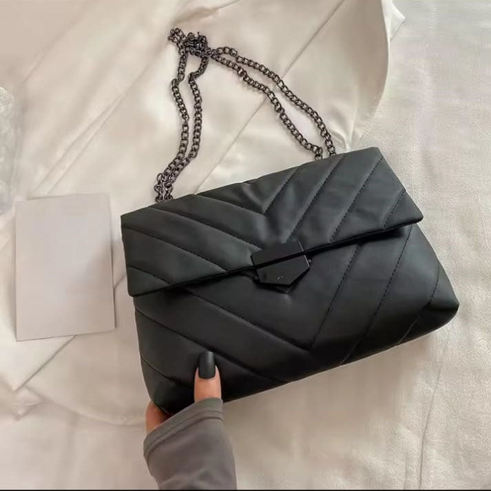 Passion Divine Handbag – Ladies’ Handbag in Pakistan