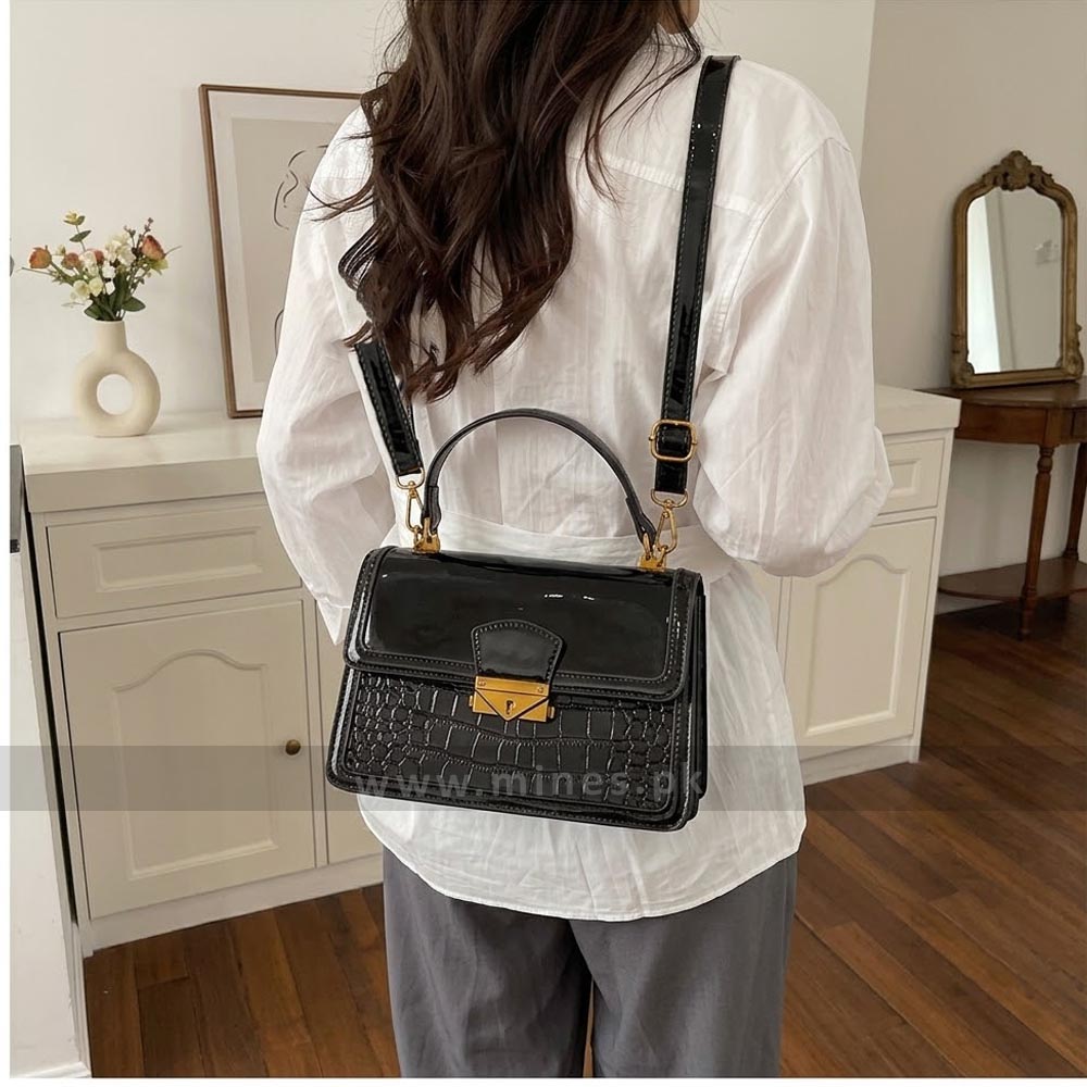 Scarlet crown handbag