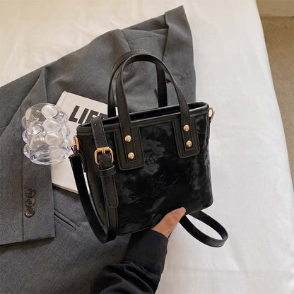 Breeze Bucket handbag